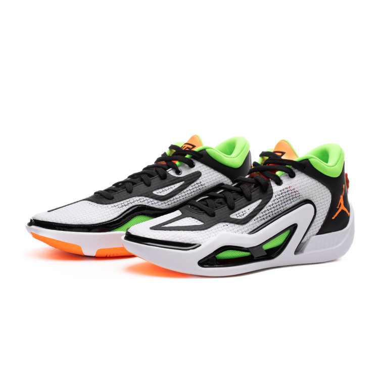 zapatilla-jordan-tatum-1-home-team-white-total-orange-black-green-strike-0