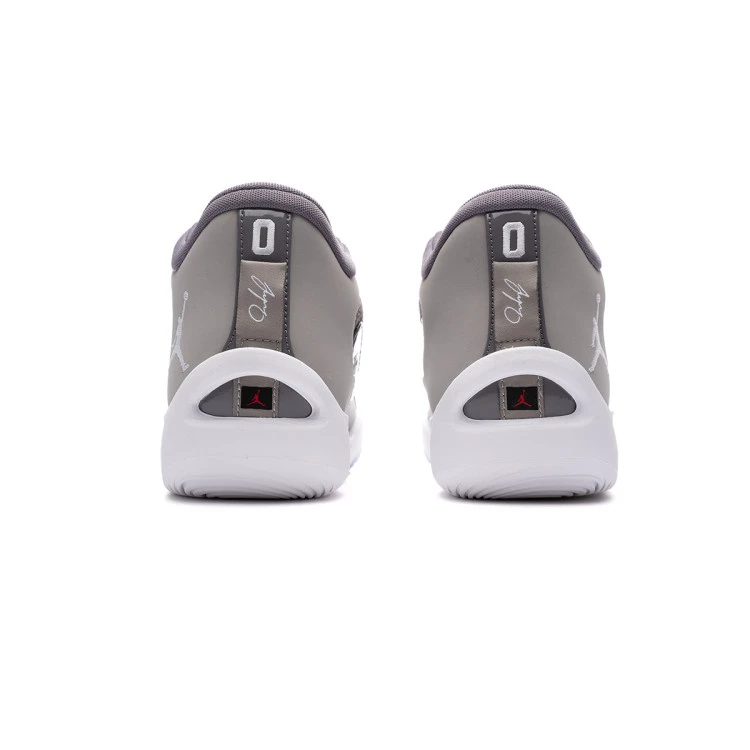 zapatilla-jordan-tatum-1-home-team-medium-grey-white-gunsmoke-4