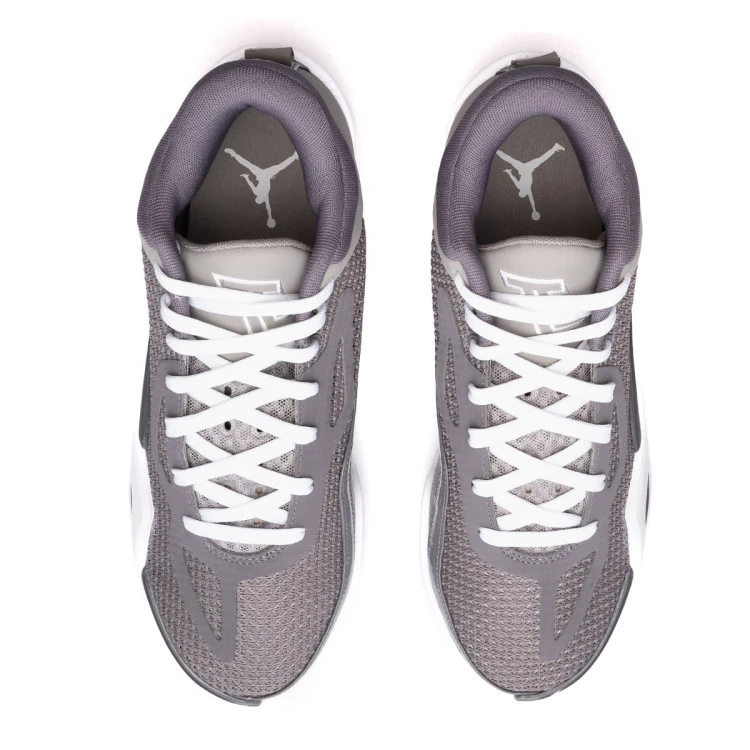 zapatilla-jordan-tatum-1-home-team-medium-grey-white-gunsmoke-5