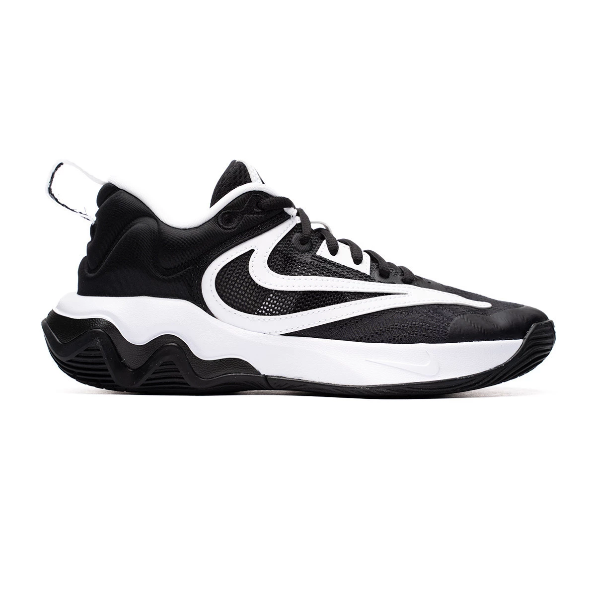 Nike shoes black and white basketball store