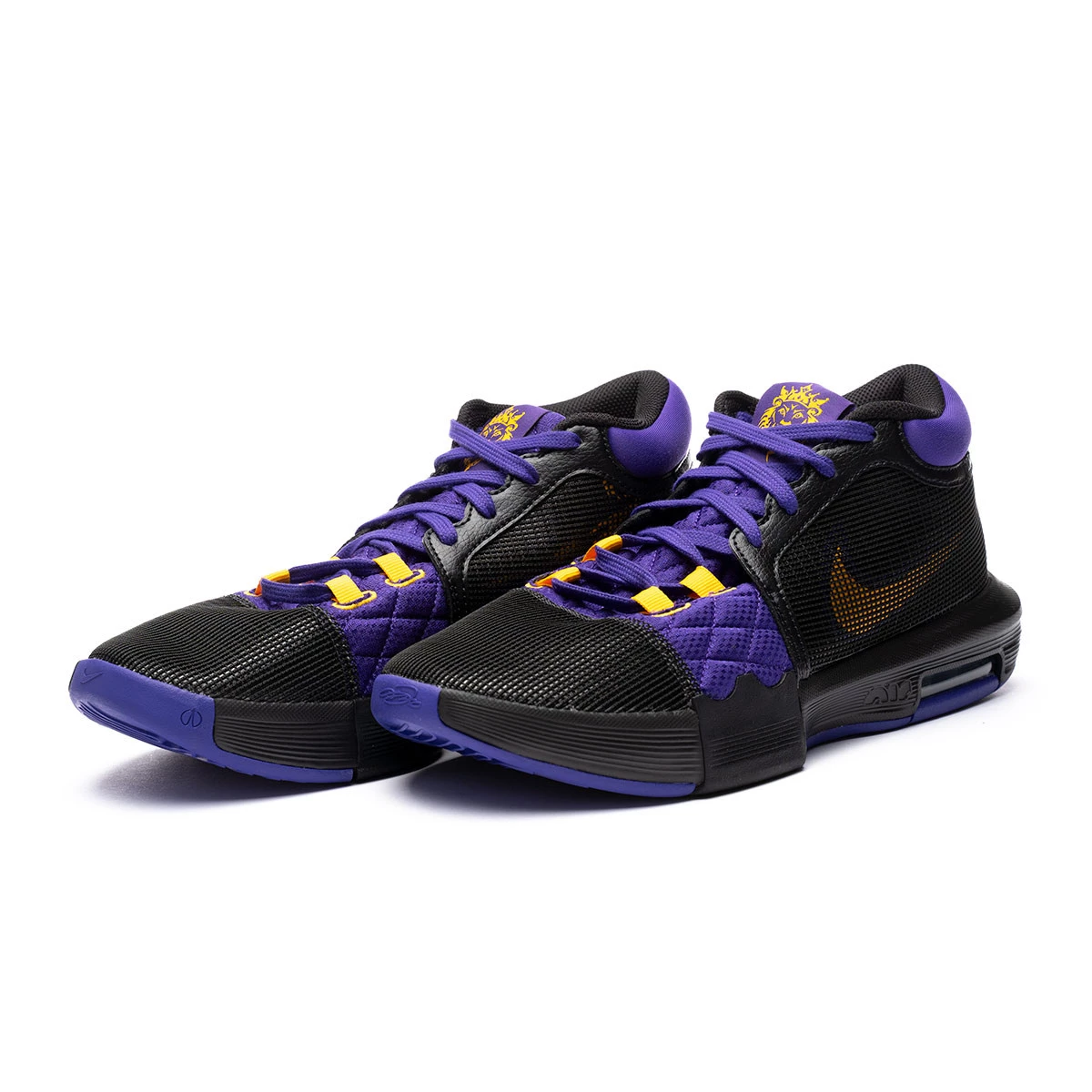 Zapatillas baloncesto lebron best sale