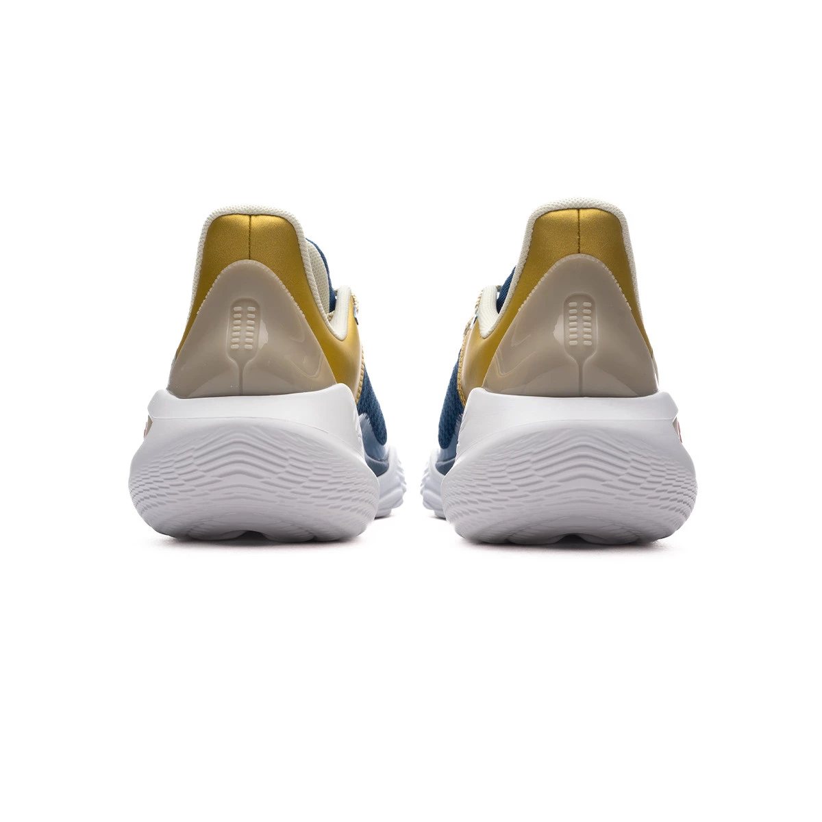 Champion basketball shoes gold deals