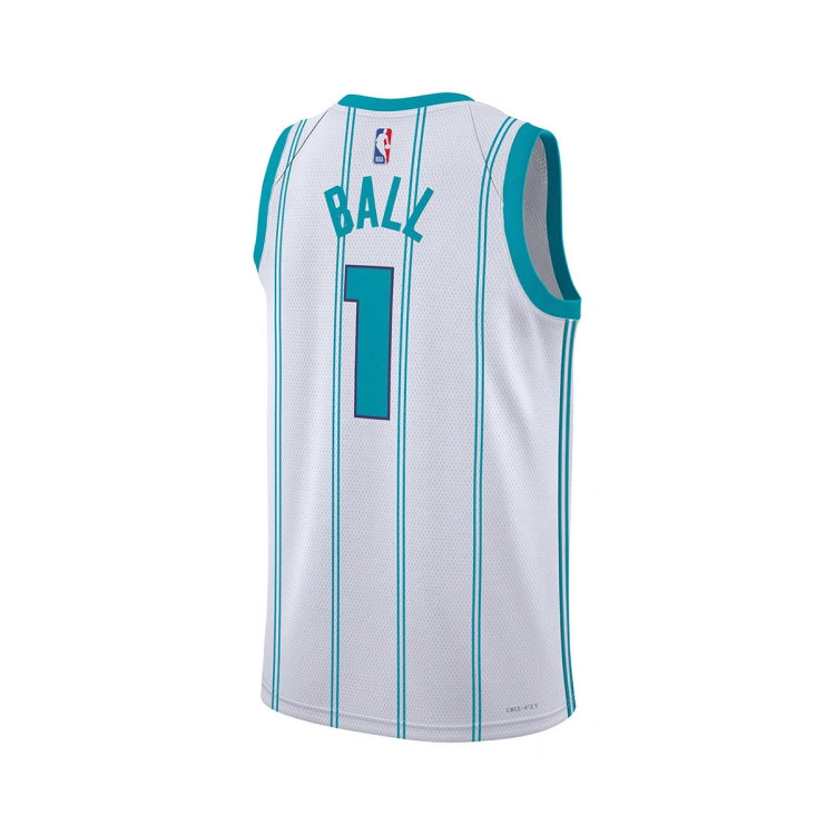 camiseta-jordan-charlotte-hornets-swingman-association-edition-lamelo-ball-white-3
