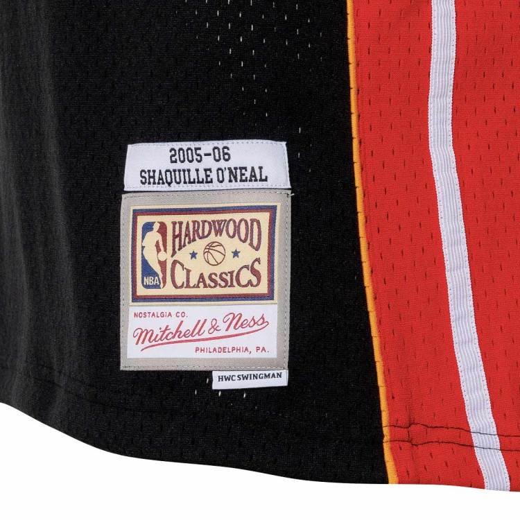 camiseta-mitchellness-swingman-jersey-miami-heat-shaquille-oneal-2005-06-black-black-6