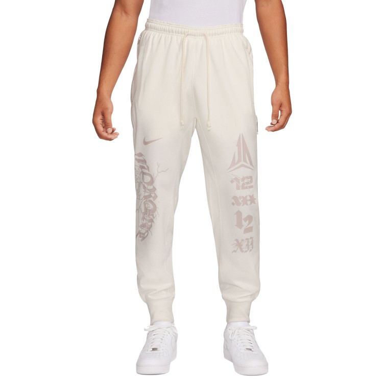 pantalon-largo-nike-ja-morant-dri-fit-standard-issue-sail-platinum-violet-0