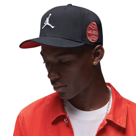 Jordan cap red deals