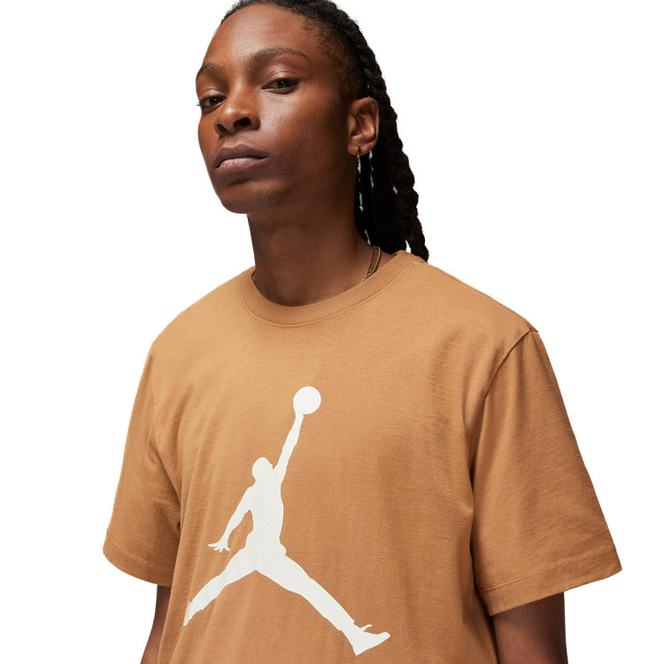 camiseta-jordan-jumpman-crew-legend-dk-brown-legend-sand-2