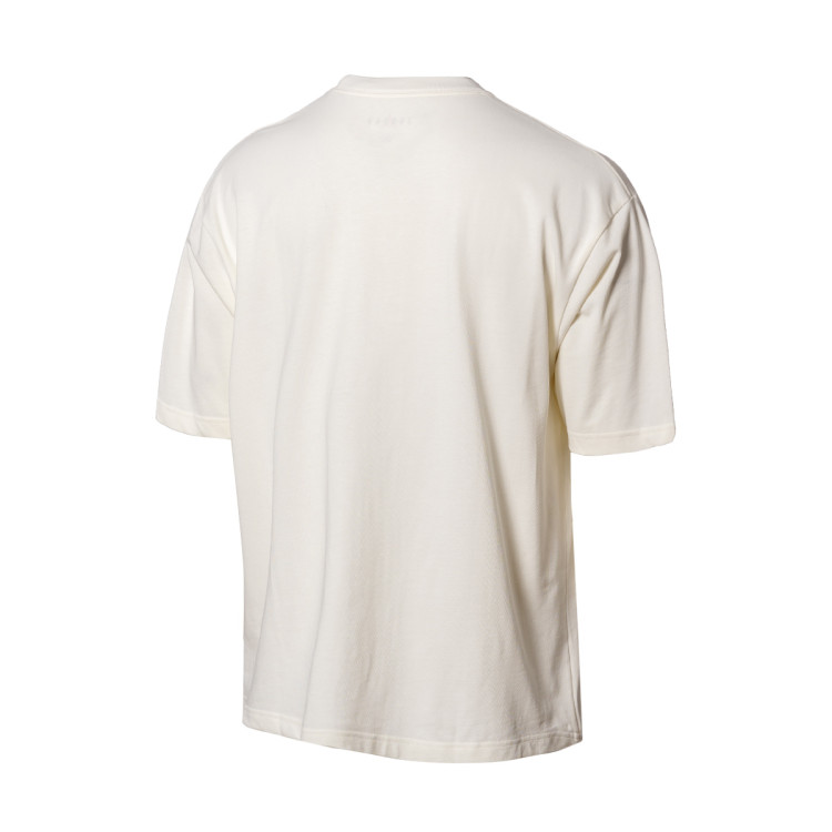 camiseta-jordan-flight-essentials-oversize-sail-1