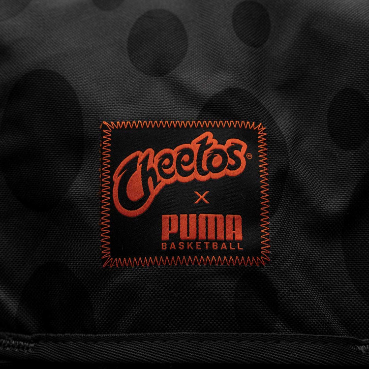 mochila-puma-hoops-x-cheetos-black-3