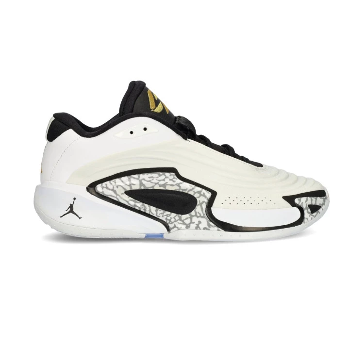 zapatillas-jordan-luka-3-motorsport-white-metallic-gold-black-red-orbit-1