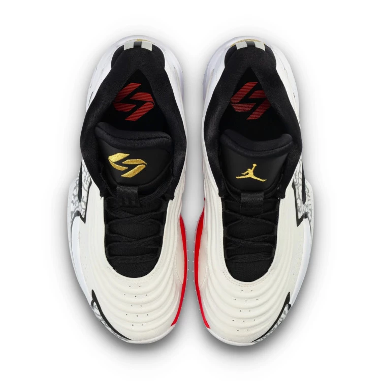 zapatillas-jordan-luka-3-motorsport-white-metallic-gold-black-red-orbit-5