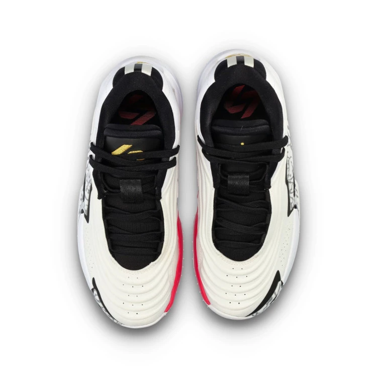 zapatillas-jordan-luka-3-motorsport-nino-white-metallic-gold-black-red-orbit-5