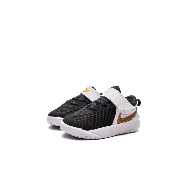 zapatillas-nike-team-hustle-d-10-bebe-black-metallic-gold-white-0