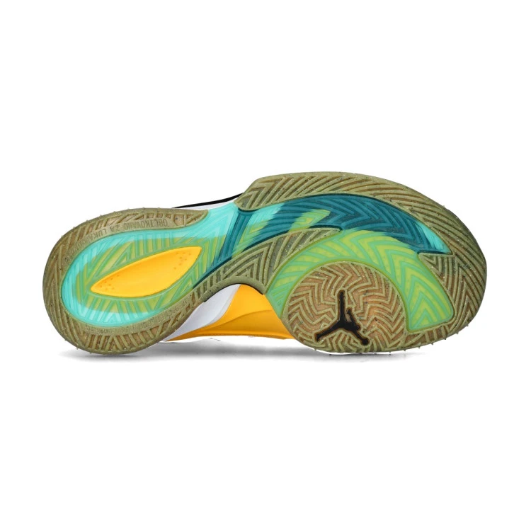 zapatillas-jordan-luka-3-safari-white-hyper-jade-laser-orange-3