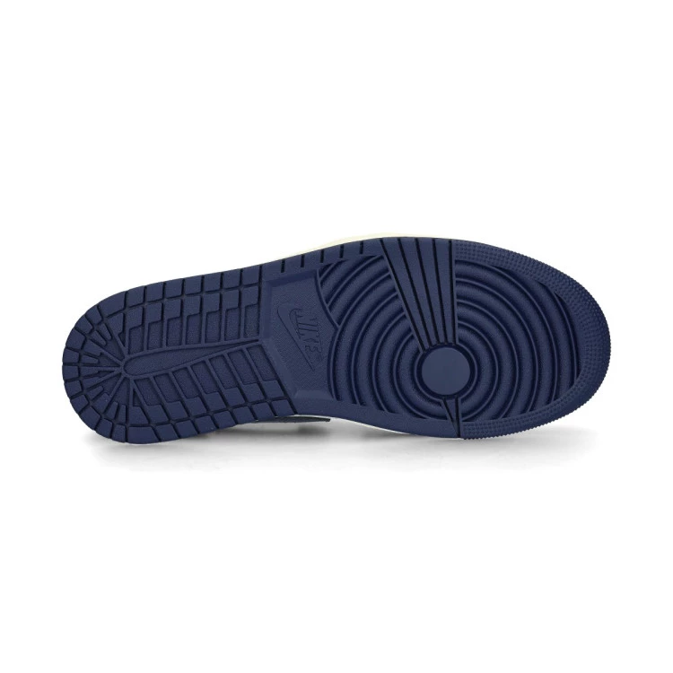 zapatilla-jordan-air-jordan-1-retro-low-og-summit-white-gym-red-midnight-navy-3