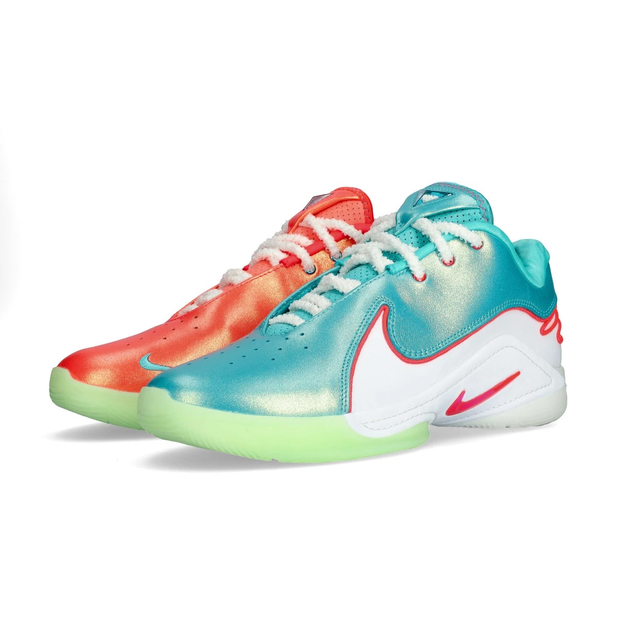 Nuove scarpe lebron outlet