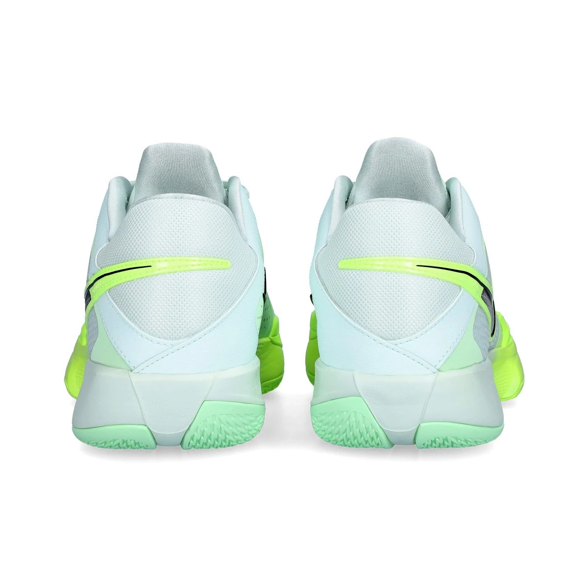 Basketball shoes green sale
