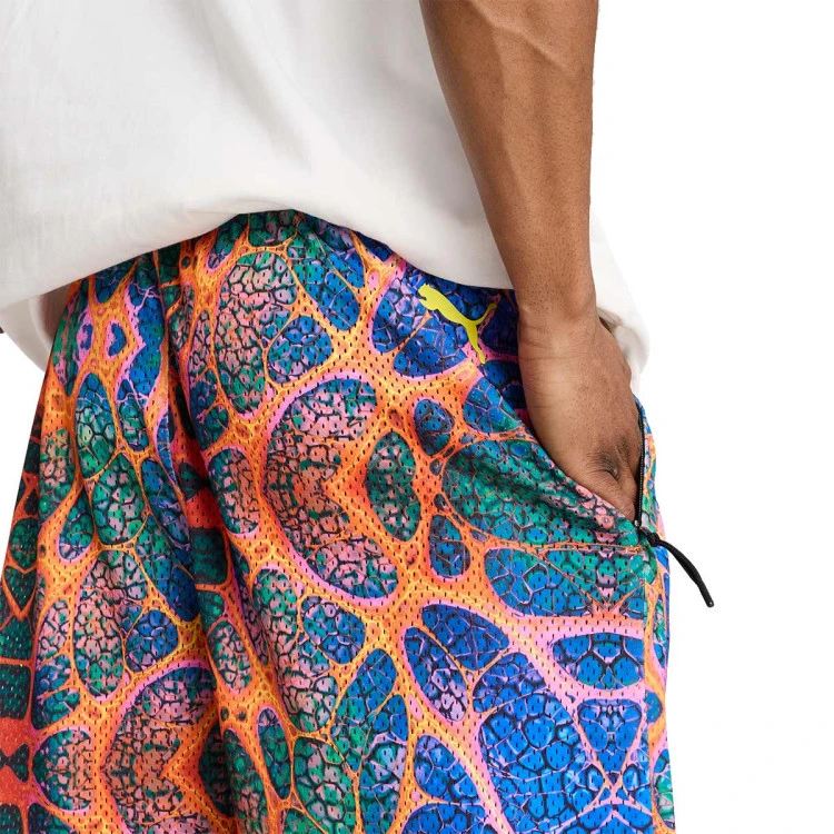 pantalon-corto-puma-melo-alien-skins-black-aop-3