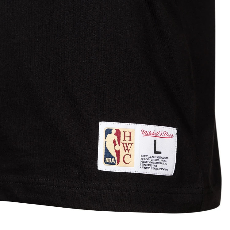 camiseta-mitchell-ness-double-hit-ss-pocket-tee-vintage-logo-black-4