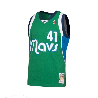 Dallas Mavericks Swingman Jersey - Dirk Nowitzki 2004-05 T-Shirt