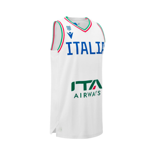 Veste la maglia della Nazionale Italiana di Basket over 55 l'orlandino