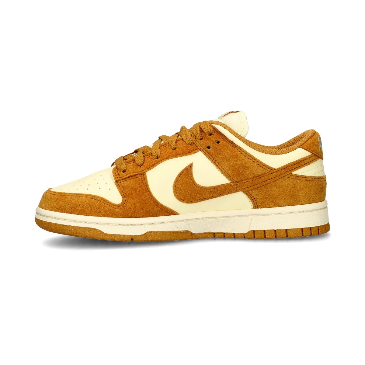 Tenis Nike Dunk Low Mujer Coconut Milk Flax Sail Basketball Emotion