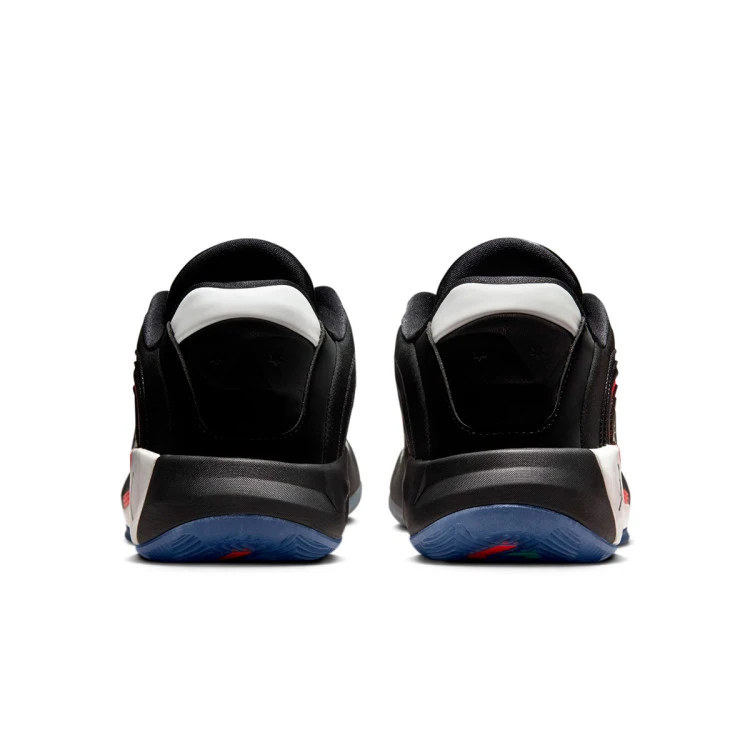 zapatillas-jordan-luka-4-bloodline-black-bright-crimson-summit-white-4