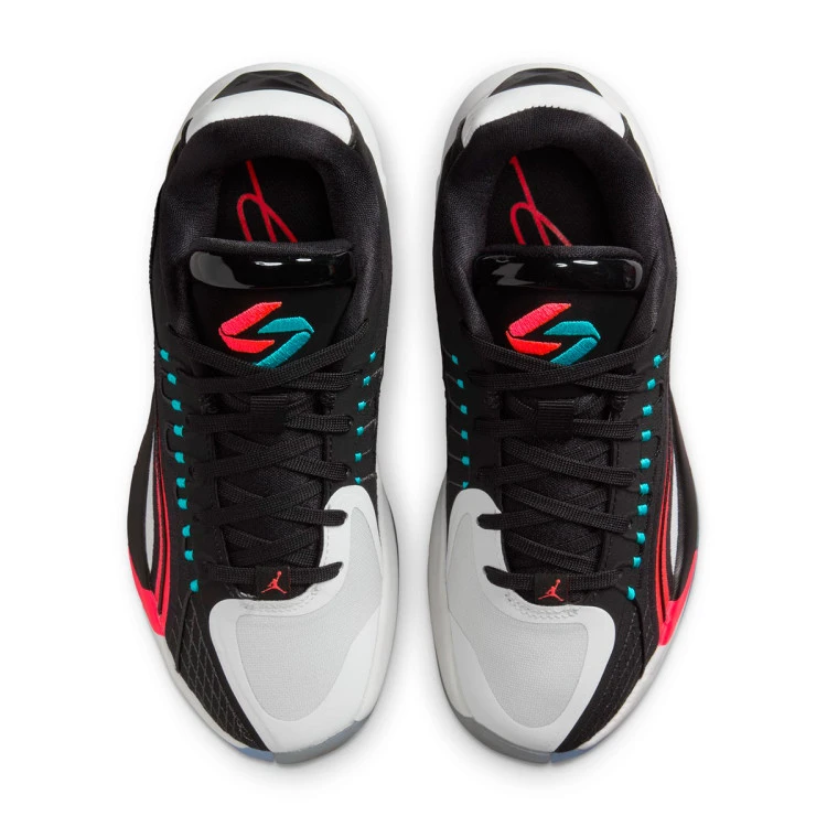 zapatillas-jordan-luka-4-bloodline-nino-black-bright-crimson-summit-white-5