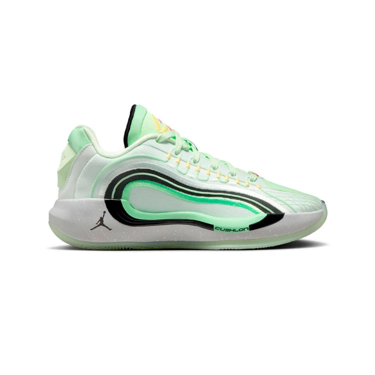 zapatillas-jordan-luka-4-space-navigator-nino-barely-green-black-vapor-green-1