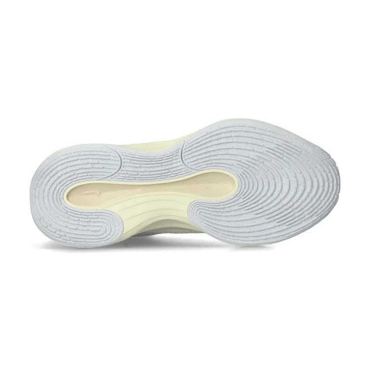 zapatillas-nike-g.t.-hustle-academy-beige-3