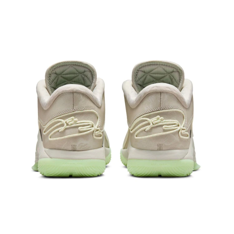 zapatillas-nike-lebron-22-dunkman-light-bone-soft-pearl-vapor-green-4