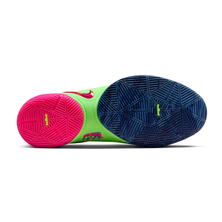 zapatillas-nike-lebron-22-bryces-world-blustery-fireberry-ghost-green-3