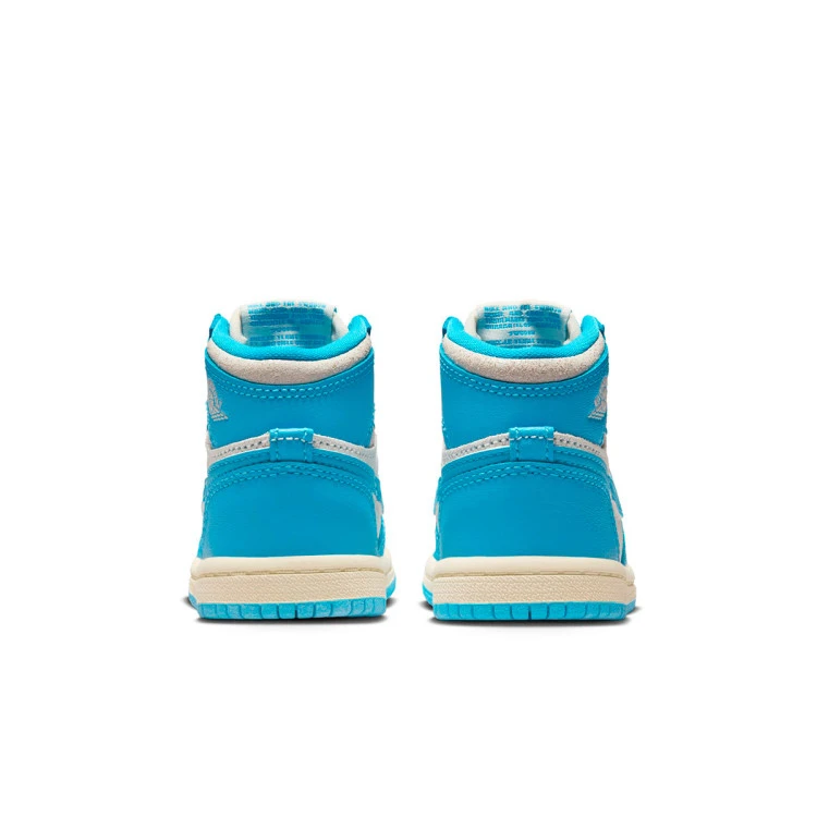zapatilla-jordan-air-jordan-1-retro-high-og-unc-reimagined-bebe-dk-powder-blue-dk-powder-blue-sail-4