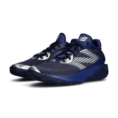 Two Wxy V5 Basketball Shoes