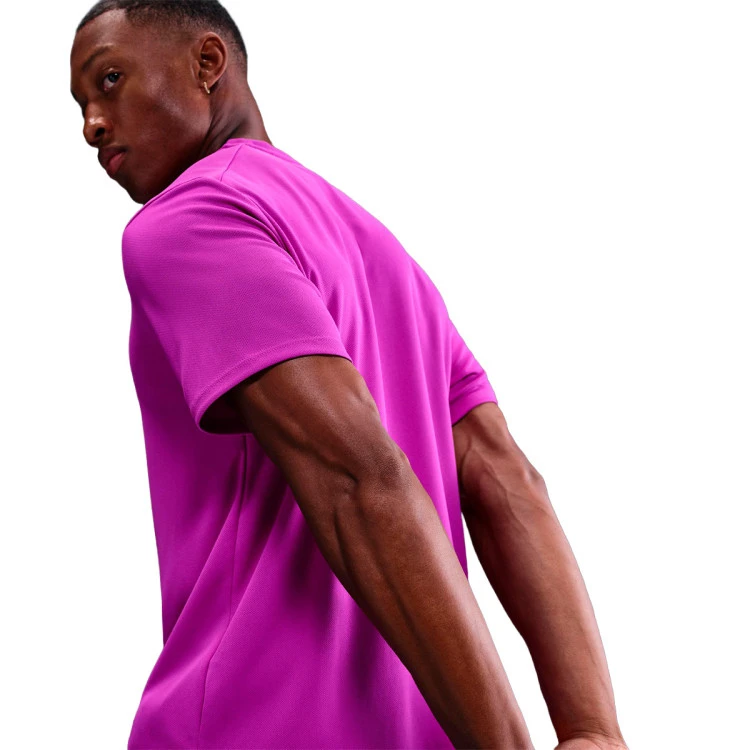camiseta-nike-dri-fit-miler-vivid-purple-reflective-silv-4