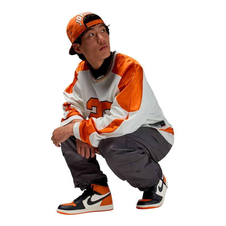 zapatilla-jordan-air-jordan-1-retro-high-og-shattered-backboard-black-black-sail-starfish-9