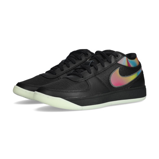 nike shoes black with colors