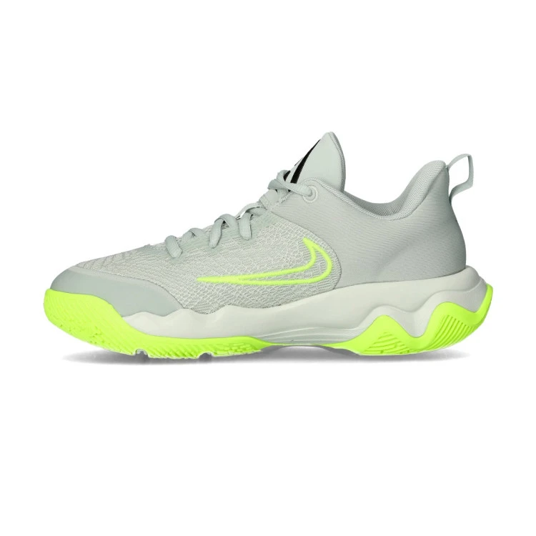 zapatillas-nike-giannis-immortality-4-nino-plata-2