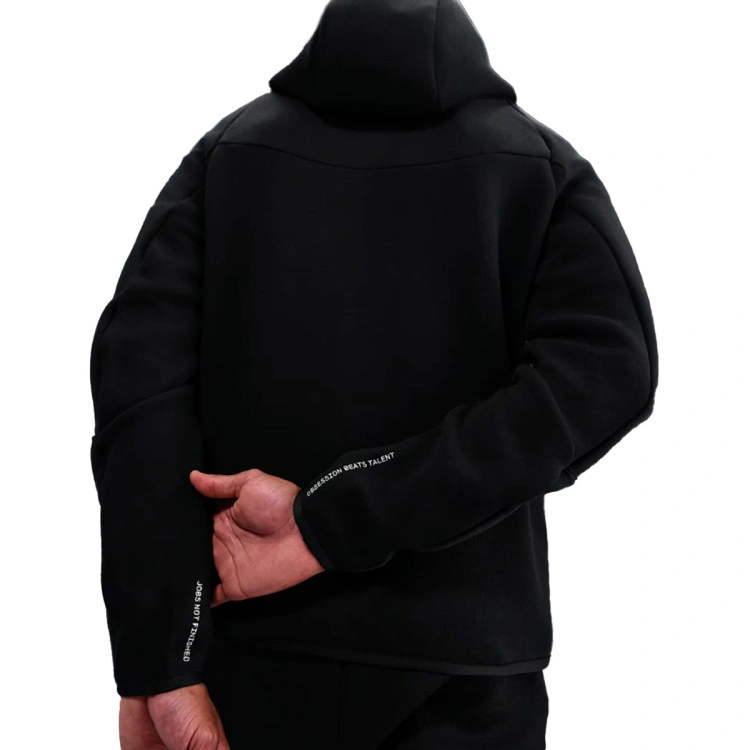 chaqueta-nike-kobe-tech-fleece-wr-black-white-1