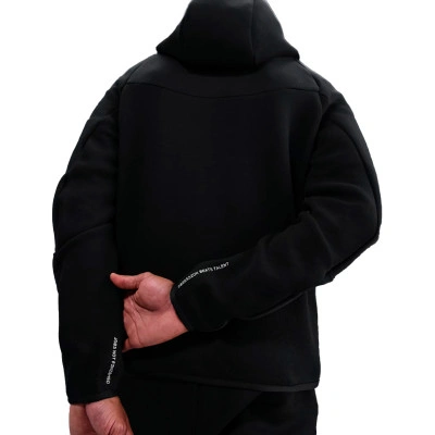 Chaqueta Kobe Tech Fleece Wr