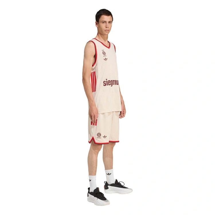pantalon-corto-adidas-bayern-munich-segunda-equipacion-2025-2026-linen-4