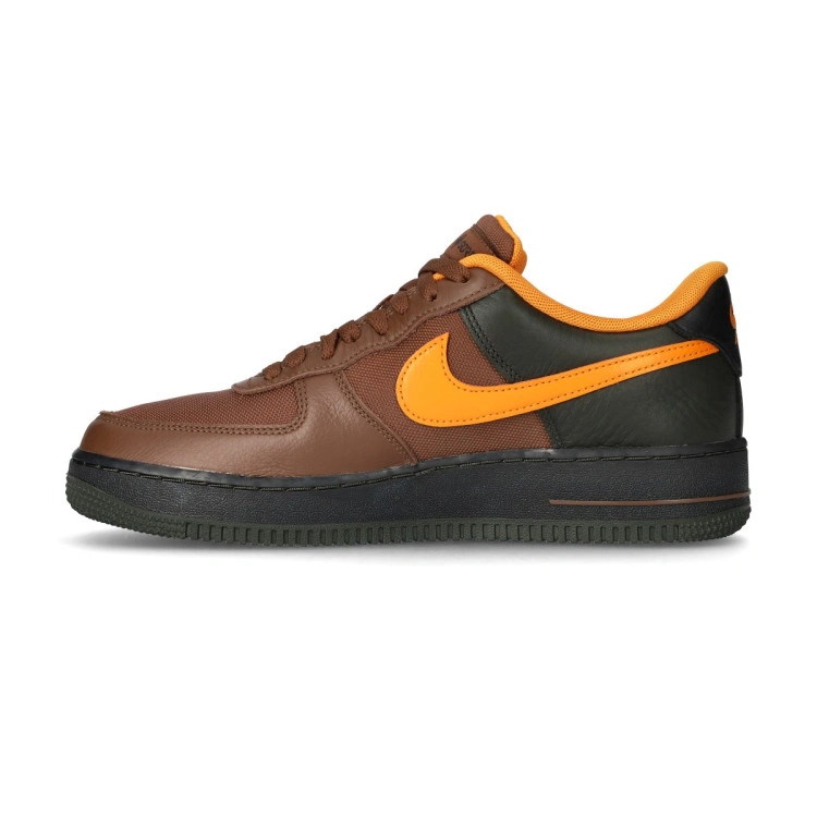 zapatilla-nike-air-force-1-gore-tex-marron-2