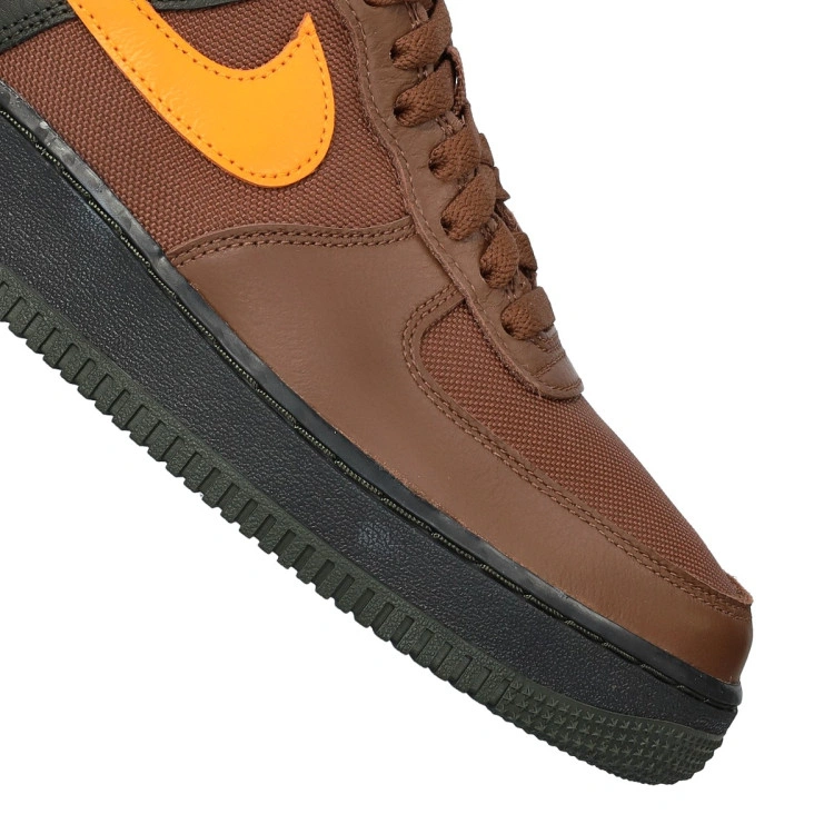 zapatilla-nike-air-force-1-gore-tex-marron-6