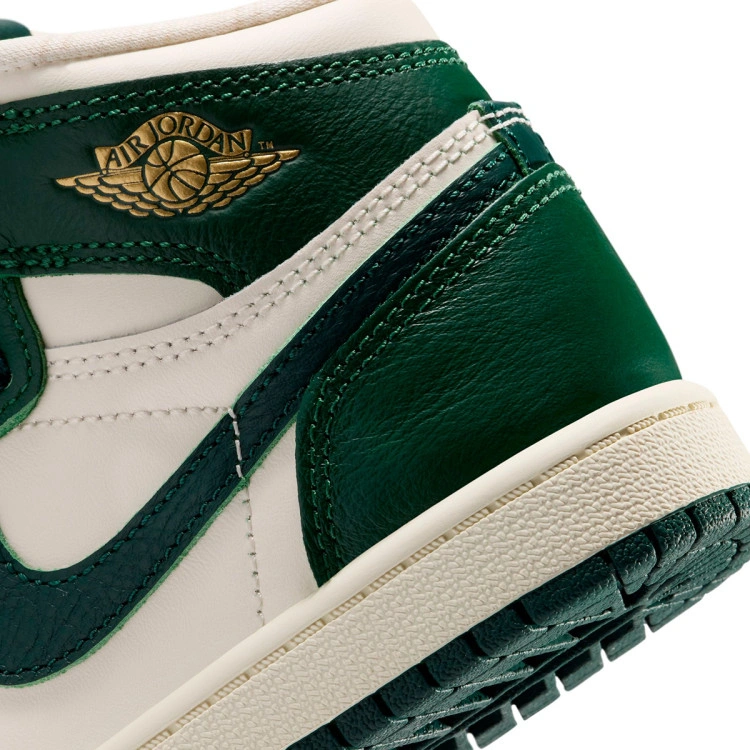 zapatilla-jordan-air-jordan-1-retro-high-og-preescolar-pale-ivory-pro-green-fir-coconut-milk-7