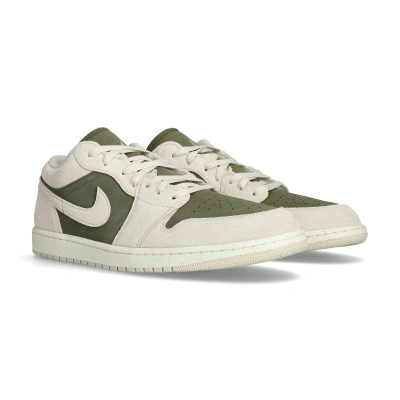 Air Jordan 1 Low SE Trainers