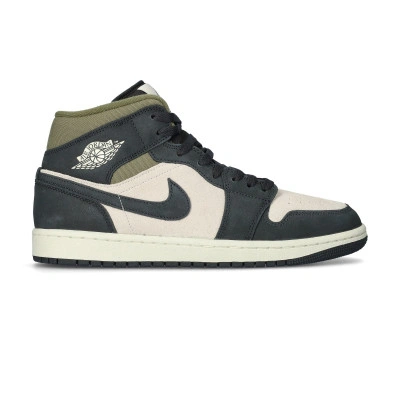 Air Jordan 1 Mid SE Trainers