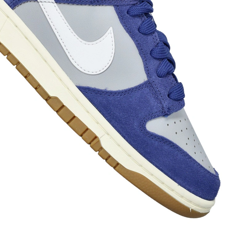 zapatilla-nike-dunk-low-retro-se-wolf-grey-white-deep-royal-blue-sail-6