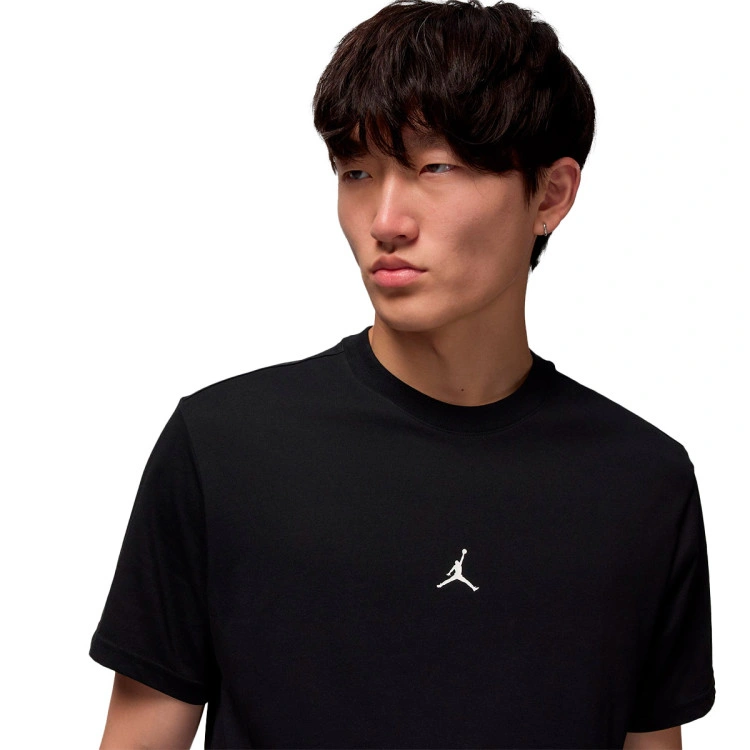 camiseta-jordan-m-j-dri-fit-sport-jumpman-ss-crew-black-white-2