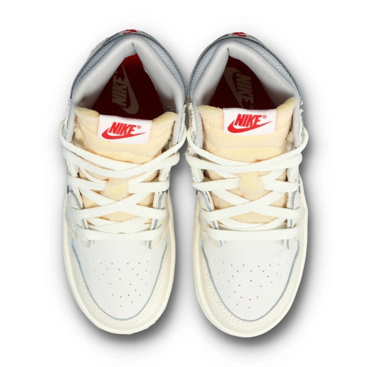 zapatilla-jordan-air-jordan-1-retro-high-og-bebe-beige-4