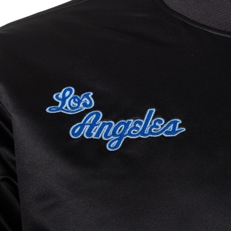 chaqueta-mitchell-ness-los-angeles-lakers-blackout-heavyweight-satin-black-6